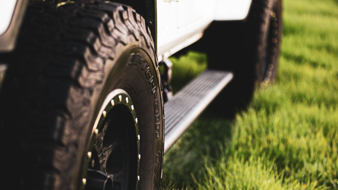 What Does XL Mean On A Tire? Pros, Cons, and When It Matters